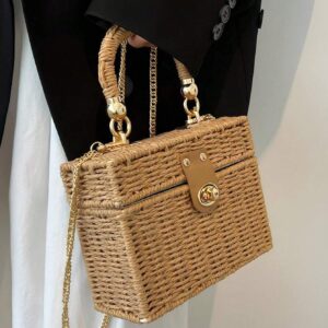 Bolsa de Palha Quadrada Trançada.