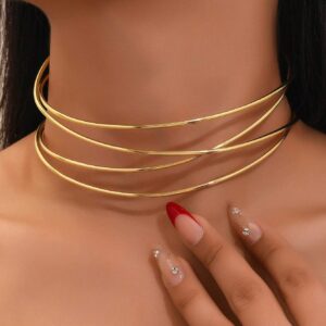 Colar de Gola Multicamadas com Linhas de Pescoço Aberto.